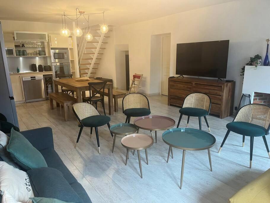 L'Escalier Du Chateau T4 Duplex 9 Couchages 4* 안시 외부 사진